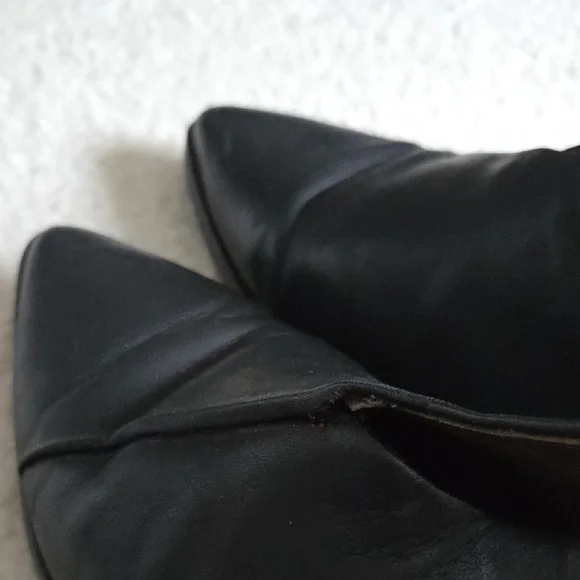 COCLICO Black Leather Ankle Booties - Picture 9 of 10